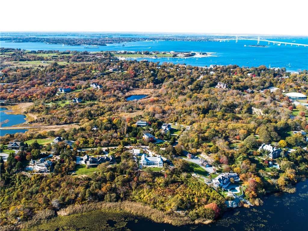 11 Ocean Heights Road Newport, RI 02840 - Photo 4 of 8