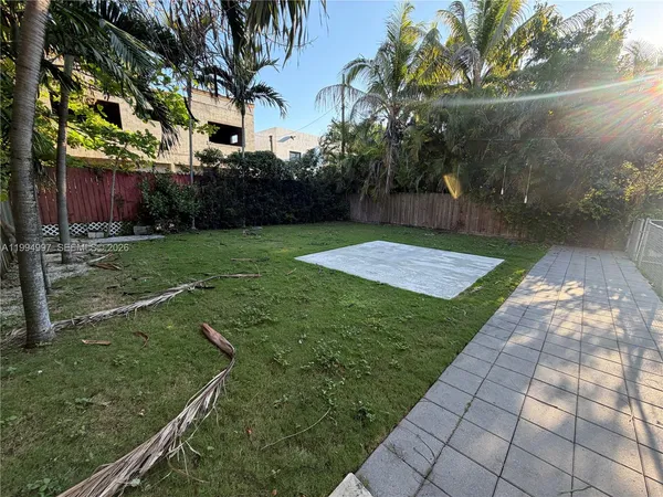 $3,999 | 3373 Southwest 29th Terrace, Unit 3373, Miami, FL 33133