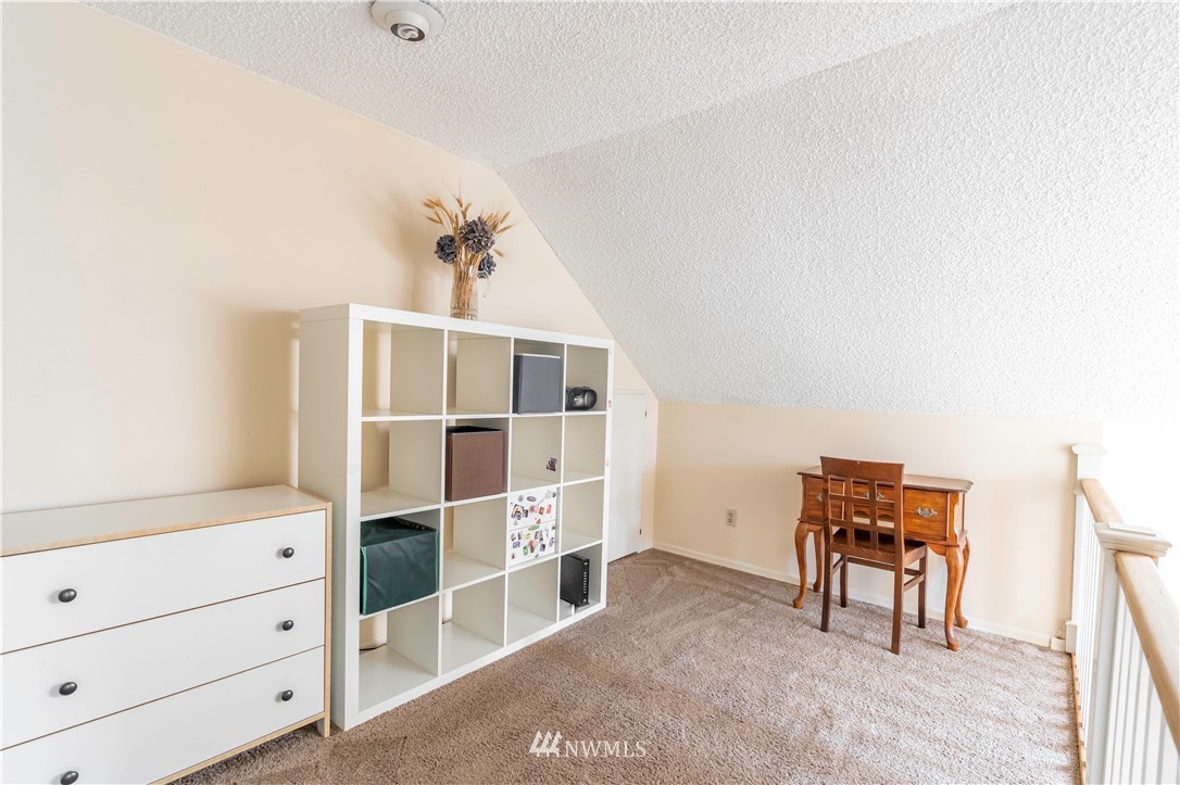 6502 Avondale Road Southwest, Unit 4 Lakewood, WA 98499 - Photo 23 of 28 a view of a workspace