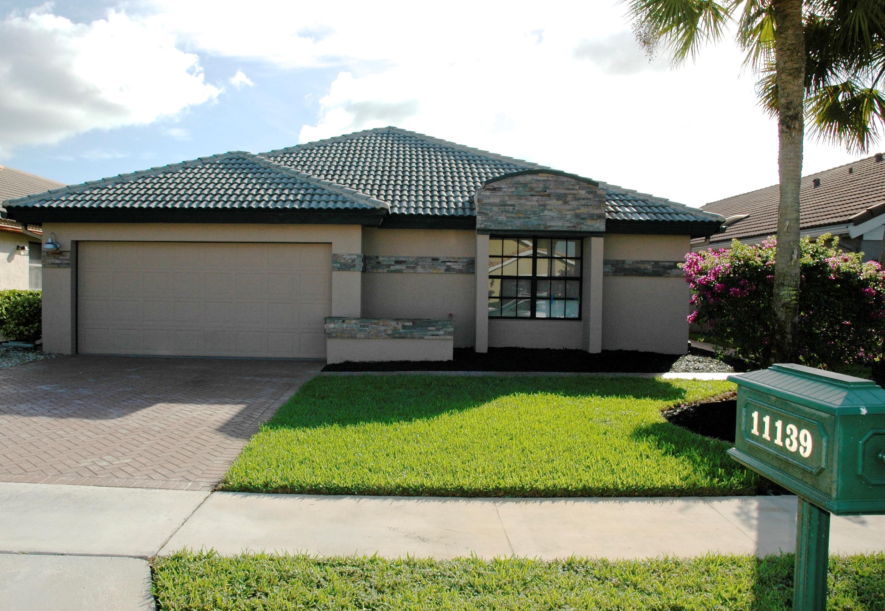 11139 Cloverleaf Circle Boca Raton, FL 33428 - Photo 1 of 16 FRONT