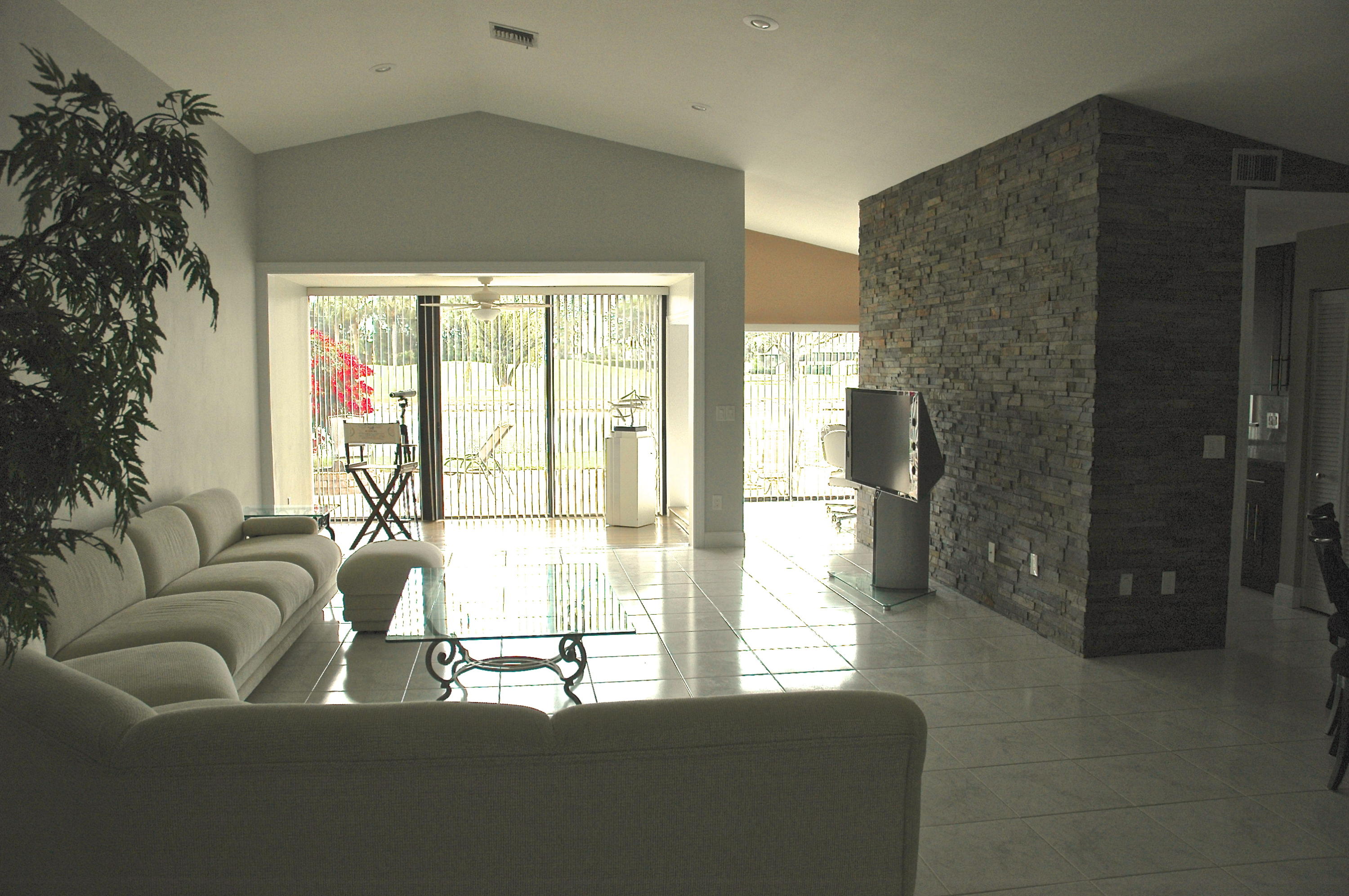 11139 Cloverleaf Circle Boca Raton, FL 33428 - Photo 4 of 16 great room