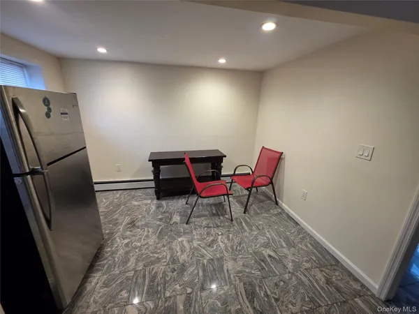 $1,650 | 42 Hasbrouck Street, Unit A, Newburgh, NY 12550