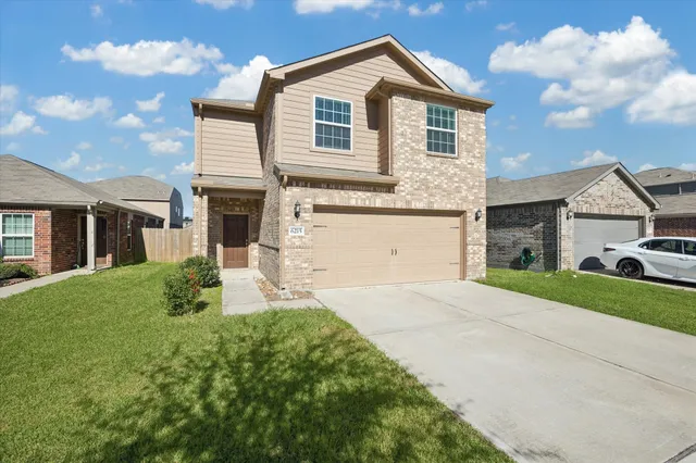 $265,000 | 6215 El Turquesa Drive, Houston, TX 77048