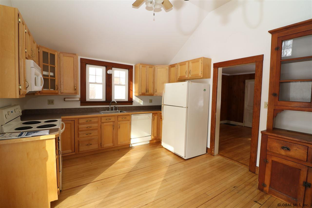 37 Mosher Road Bethlehem, NY 12077 - Photo 18 of 25 Kitchen
