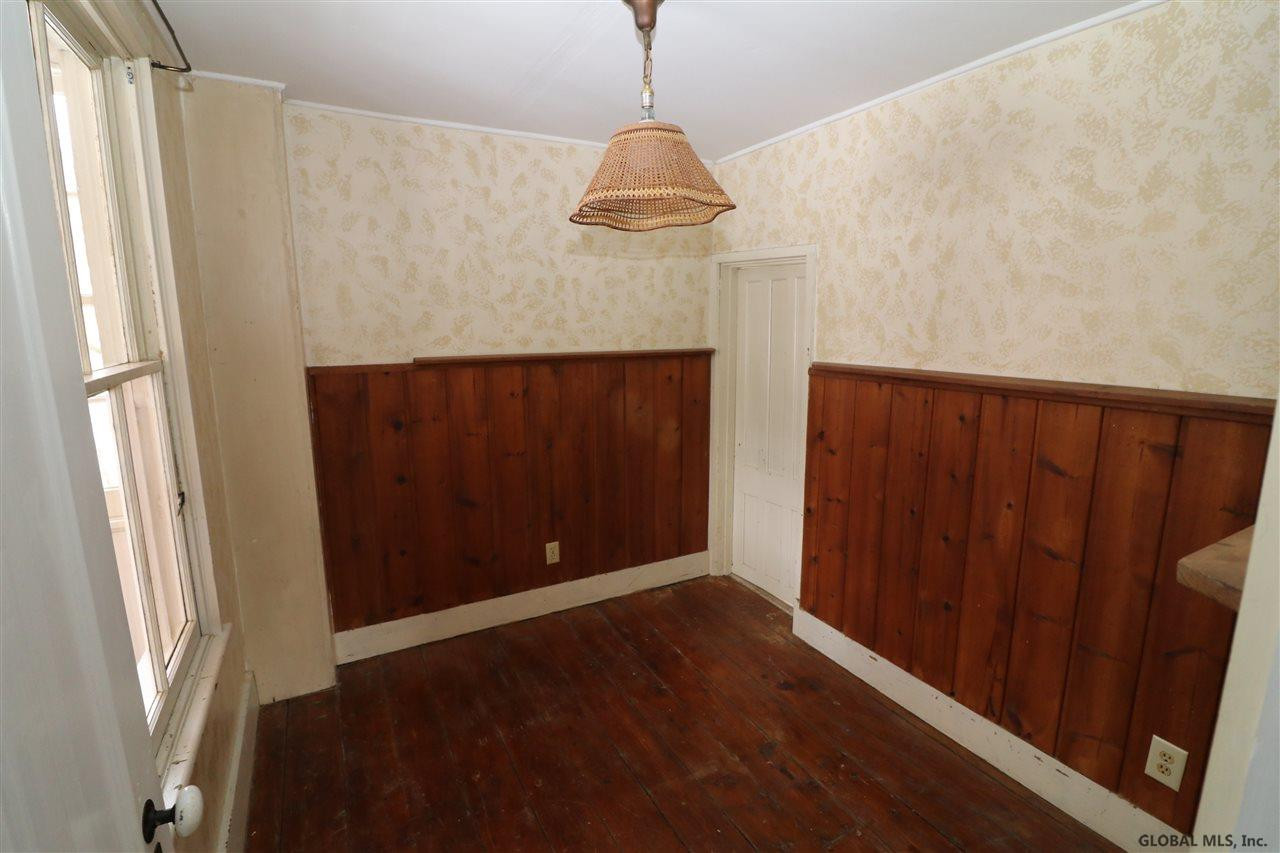 37 Mosher Road Bethlehem, NY 12077 - Photo 7 of 25 Photo 9