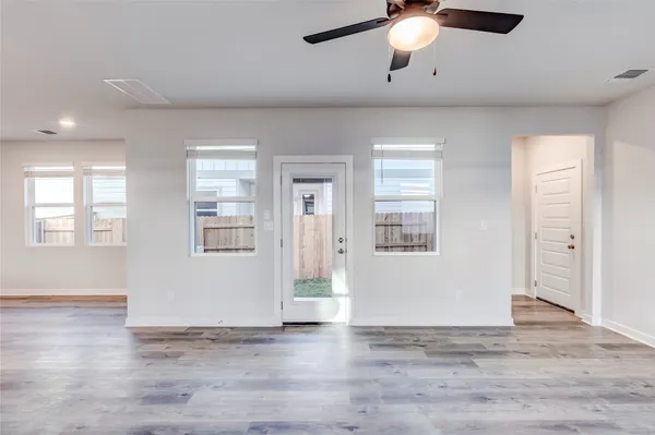 $2,795 | 2090 Alice Jay Way, Round Rock, TX 78665