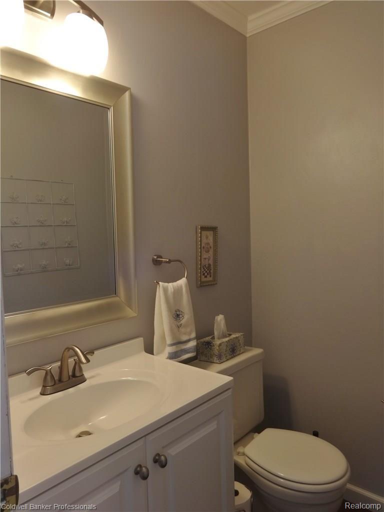 5211 Timber Ridge Trail Clarkston, MI 48346 - Photo 17 of 64 Updated powder room