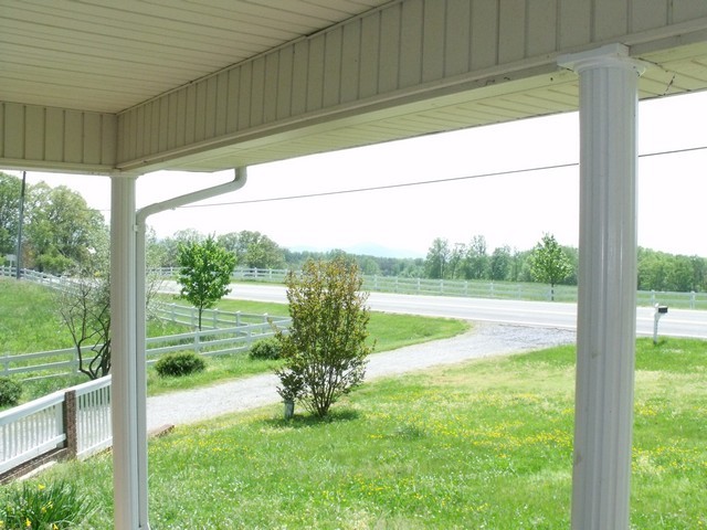6843 Scruggs Road Moneta, VA 24121 - Photo 29 of 29 view from front