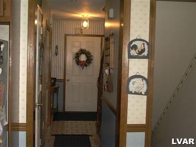 2932 Santee Road Bethlehem, PA 18020 - Photo 5 of 14 Gallery Image 5