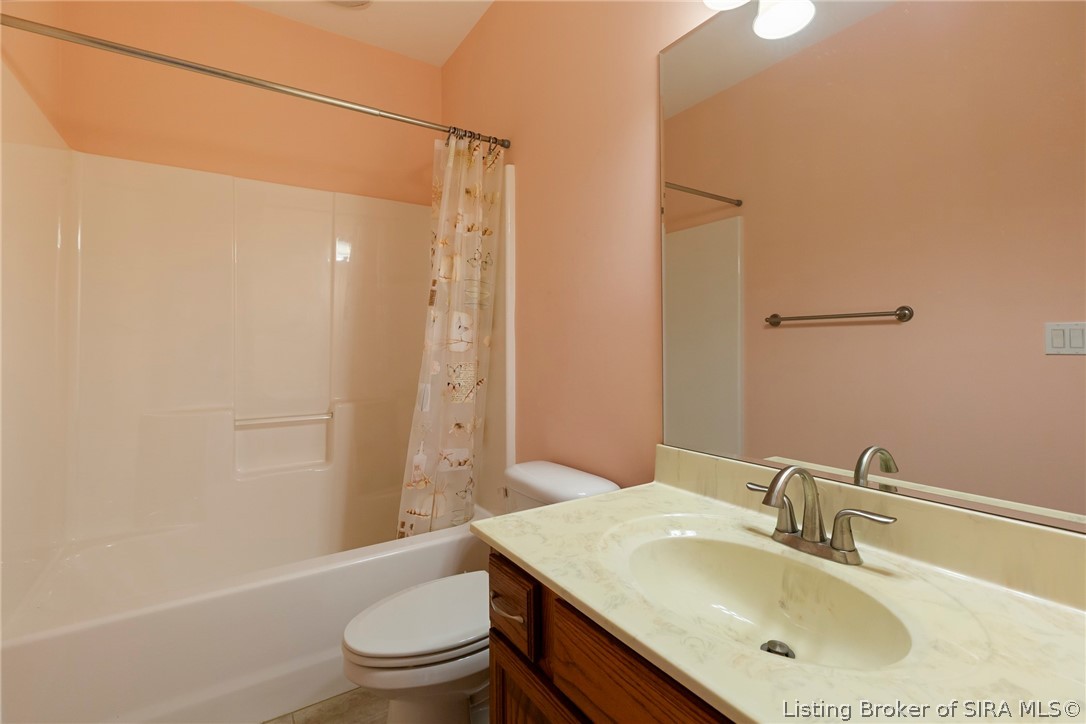 213 Colonels Way Henryville, IN 47126 - Photo 53 of 64 Full bathroom in Basement