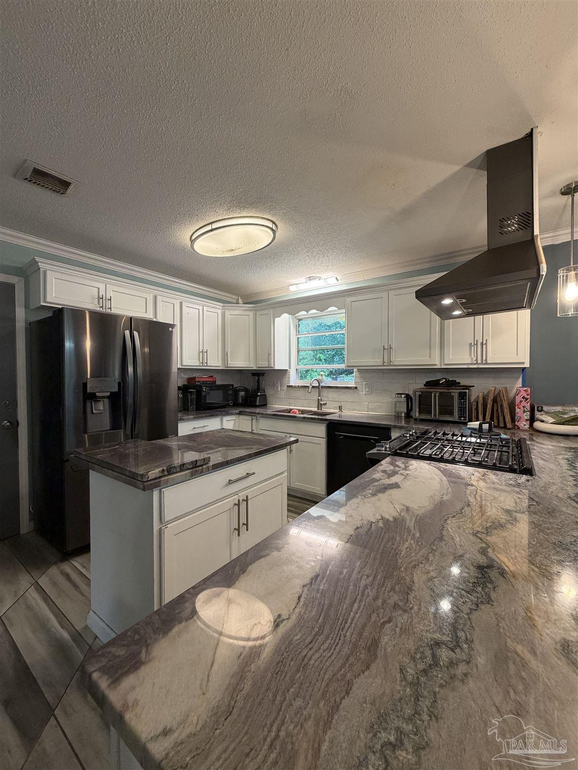 8108 Ridgefield Road Pensacola, FL 32514 - Photo 21 of 44
