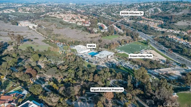 a view of outdoor space and garden