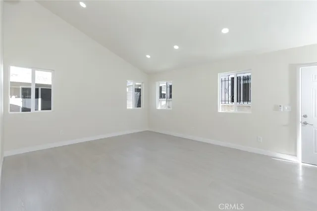 $2,600 | 5257 Fountain Avenue, Unit 1/2, Los Angeles, CA 90027