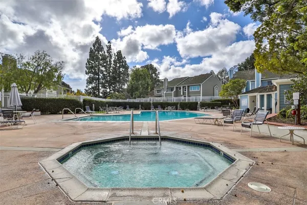 $1,488,888 | 6068 Ave De Castillo, Long Beach, CA 90803
