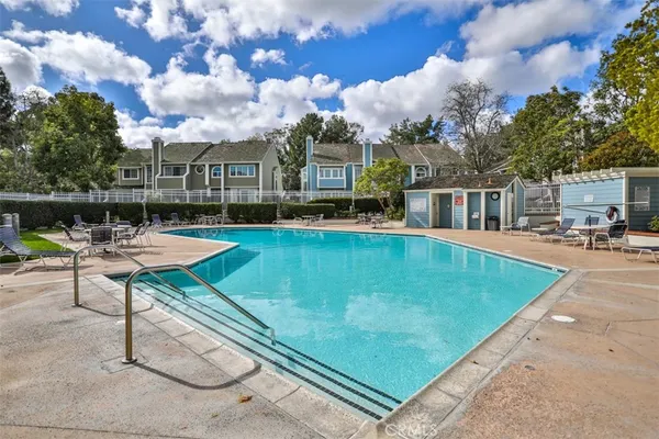 $1,488,888 | 6068 Ave De Castillo, Long Beach, CA 90803