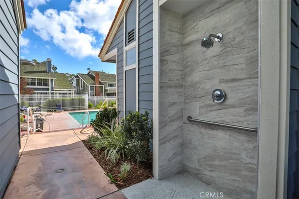 $1,488,888 | 6068 Ave De Castillo, Long Beach, CA 90803