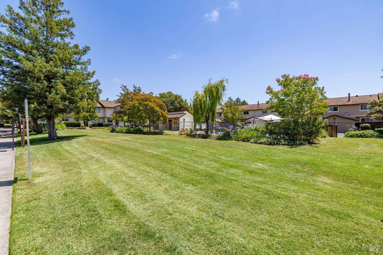 4601 Harbor Lane Rohnert Park, CA 94928 - Photo 36 of 38