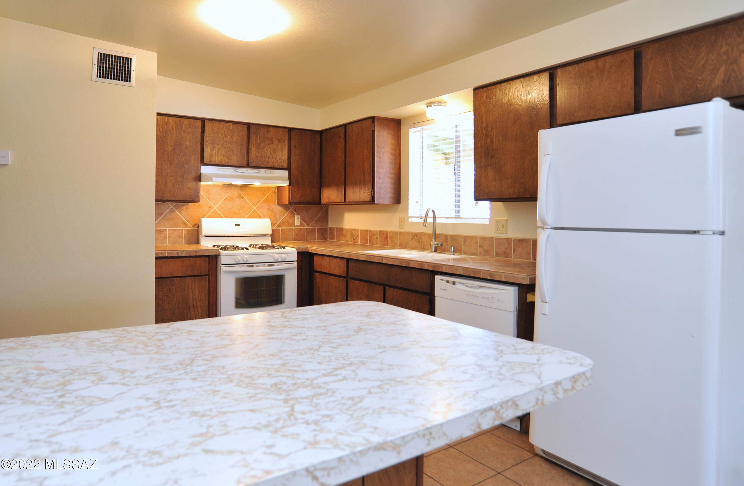 1620 West Delaware Street Tucson, AZ 85745 - Photo 17 of 46