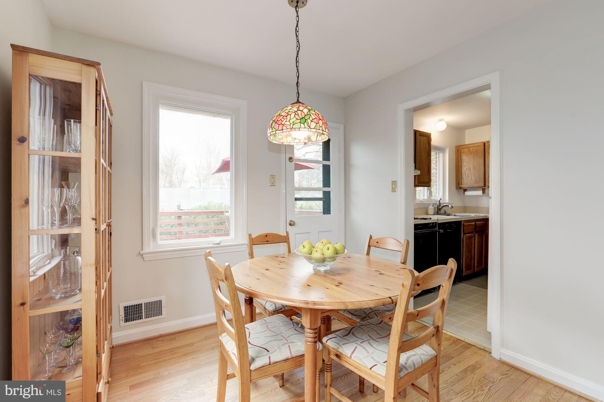5308 Waneta Road Bethesda, MD 20816 - Photo 4 of 20 Dining Room open to large 2 tiered deck