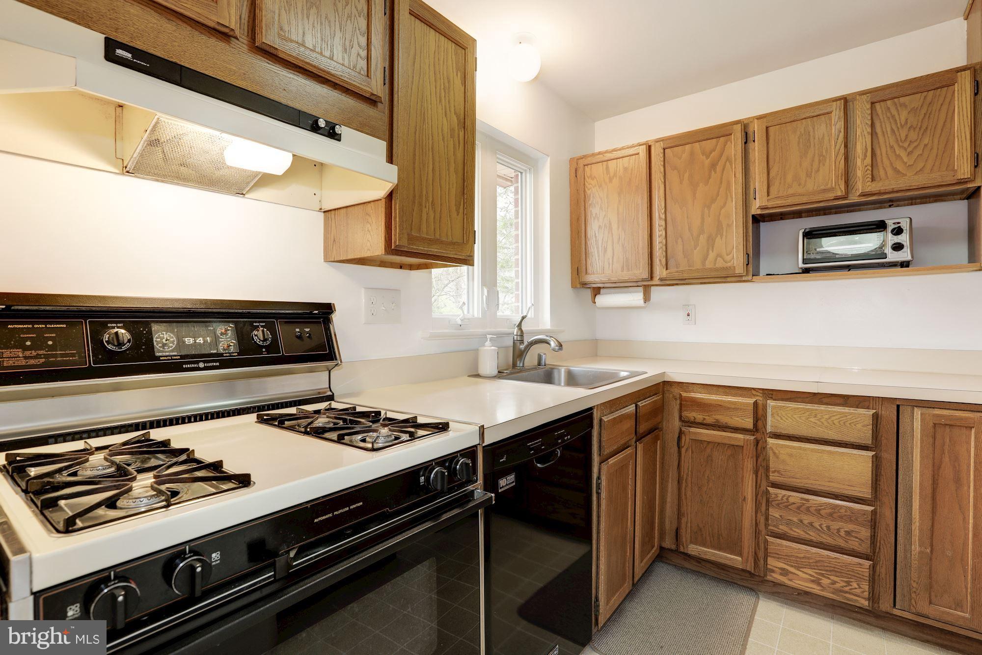 5308 Waneta Road Bethesda, MD 20816 - Photo 5 of 20 Kitchen with view of beautiful backyard