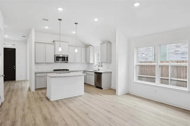 $350,990 | 31006 Lake Lila Trail, Waller, TX 77484