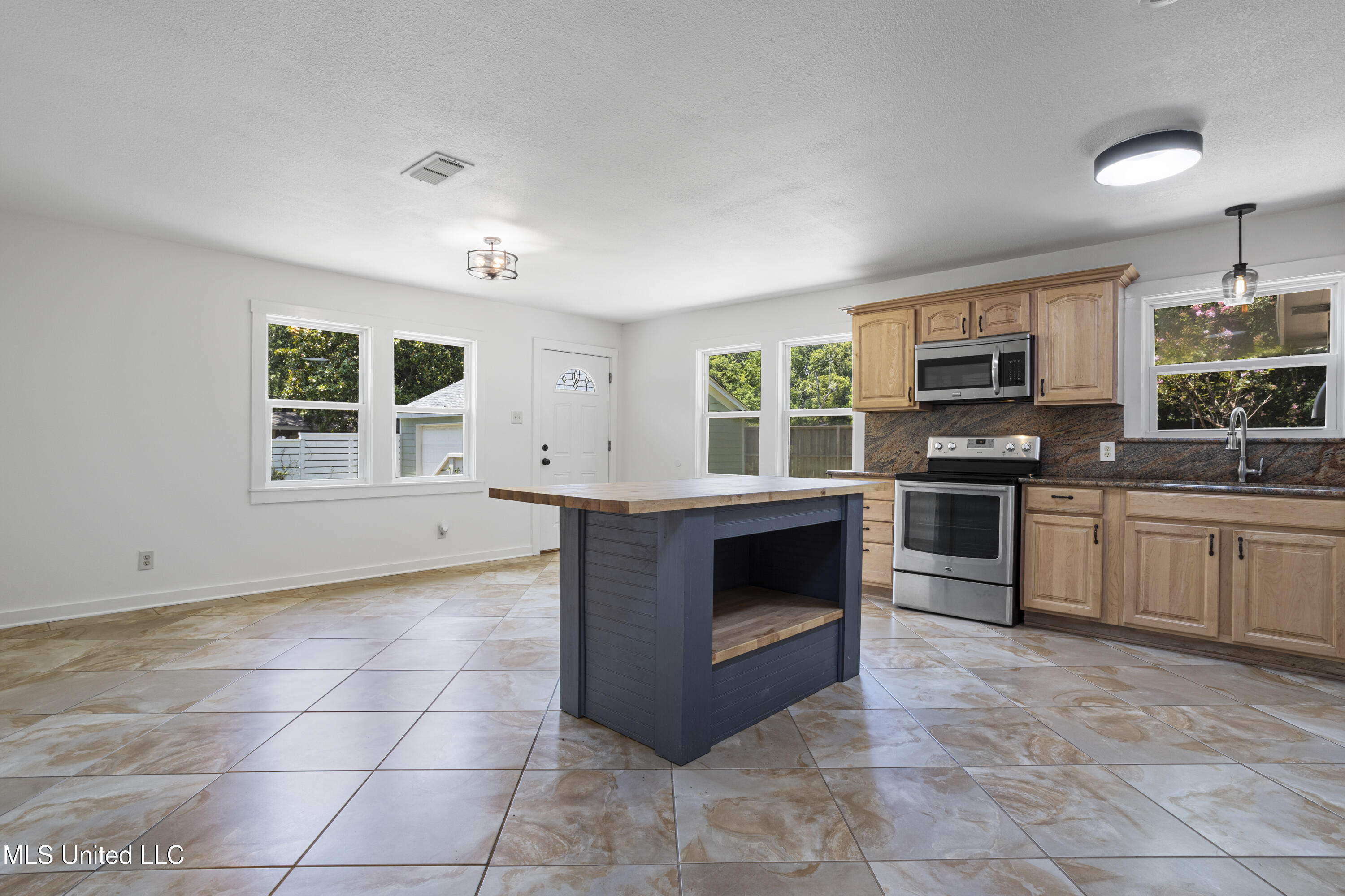 1632 2nd Street Gulfport, MS 39501 - Photo 22 of 94 022