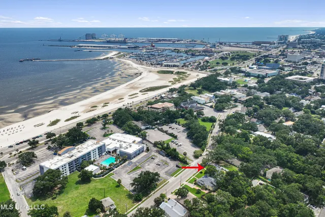 $420,000 | 1632 2nd Street, Gulfport, MS 39501