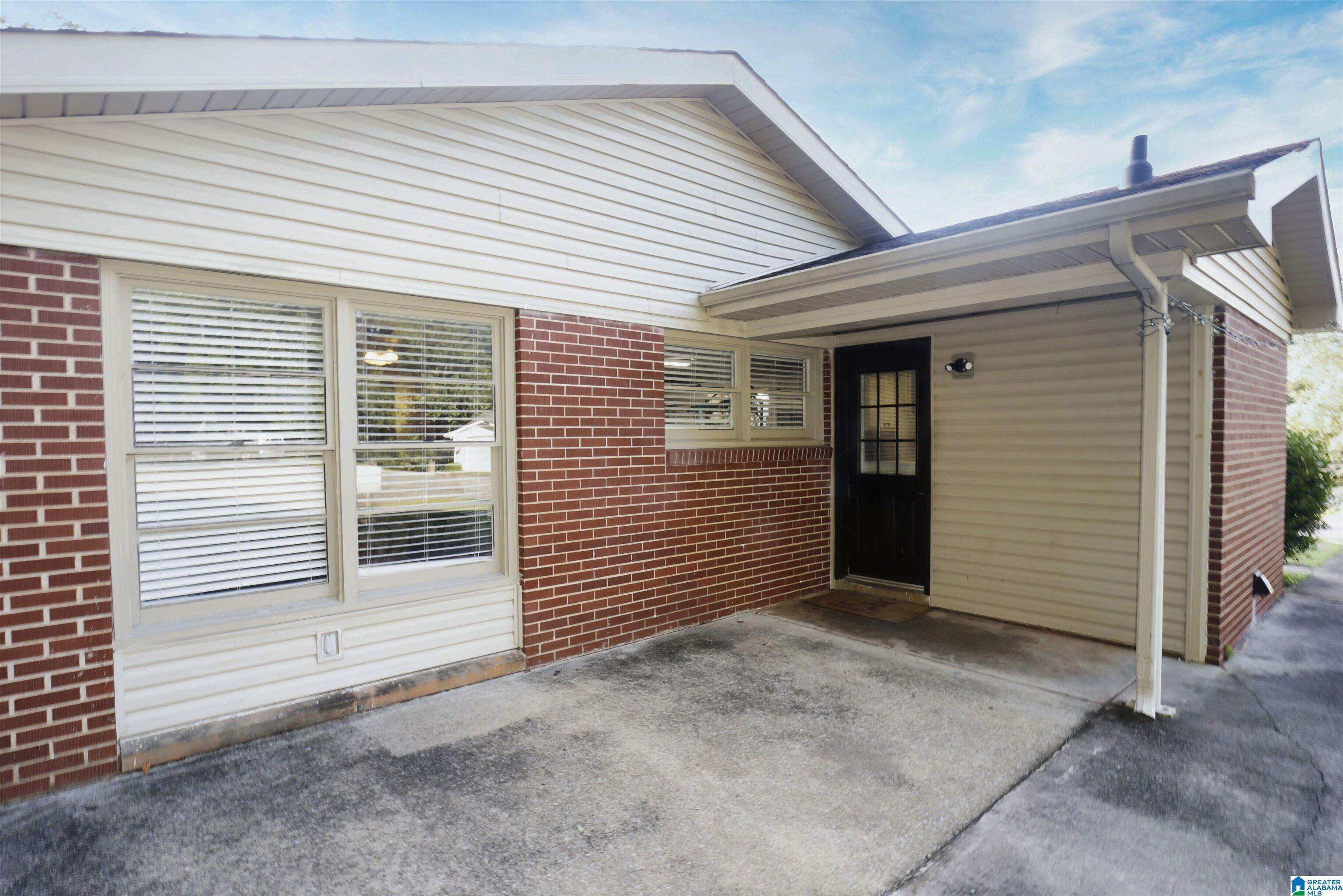 152 Wirans Road Anniston, AL 36205 - Photo 4 of 26