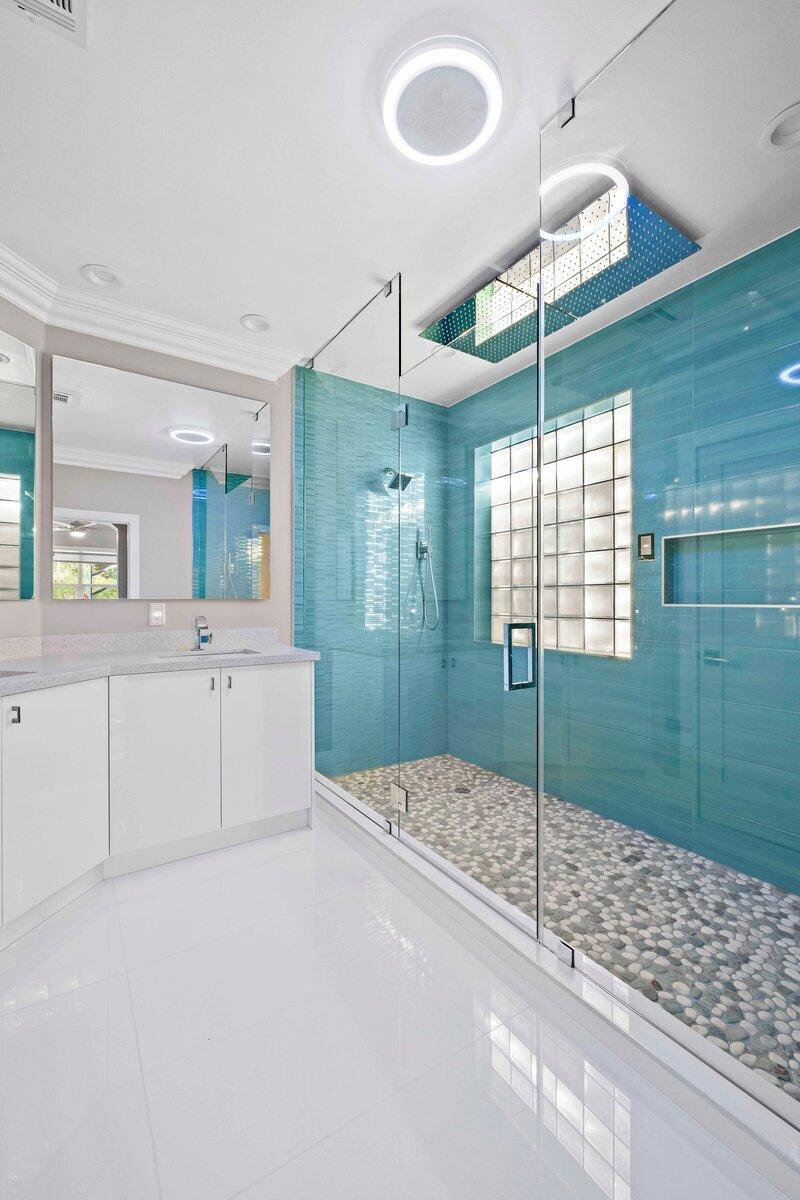 21238 Vía Fiore Boca Raton, FL 33433 - Photo 14 of 38 RWS_3672