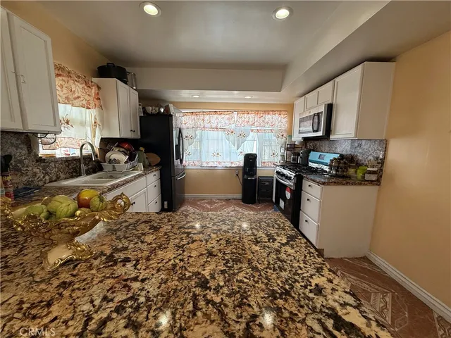 $830,000 | 12120 Muriel Drive, Lynwood, CA 90262