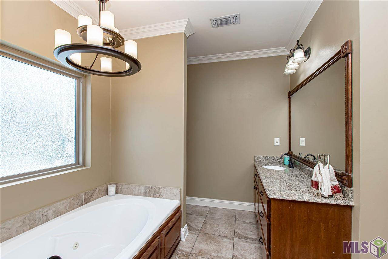 17639 Simpson Road Prairieville, LA 70769 - Photo 21 of 28 Gallery Image 21