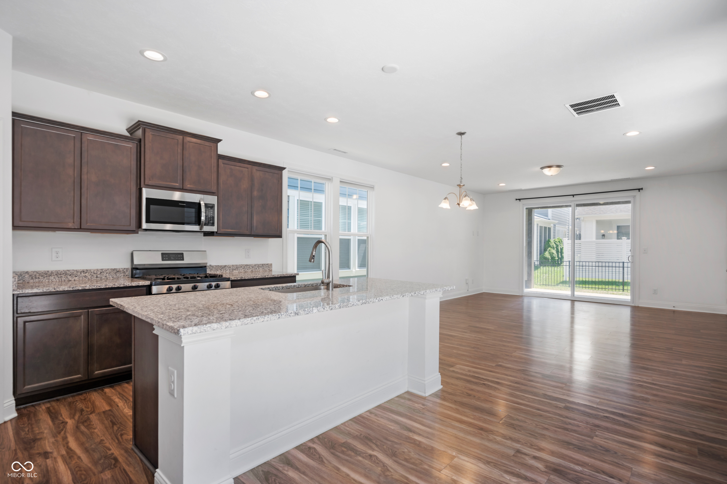 7003 Pickett Place Carmel, IN 46033 - Photo 11 of 25