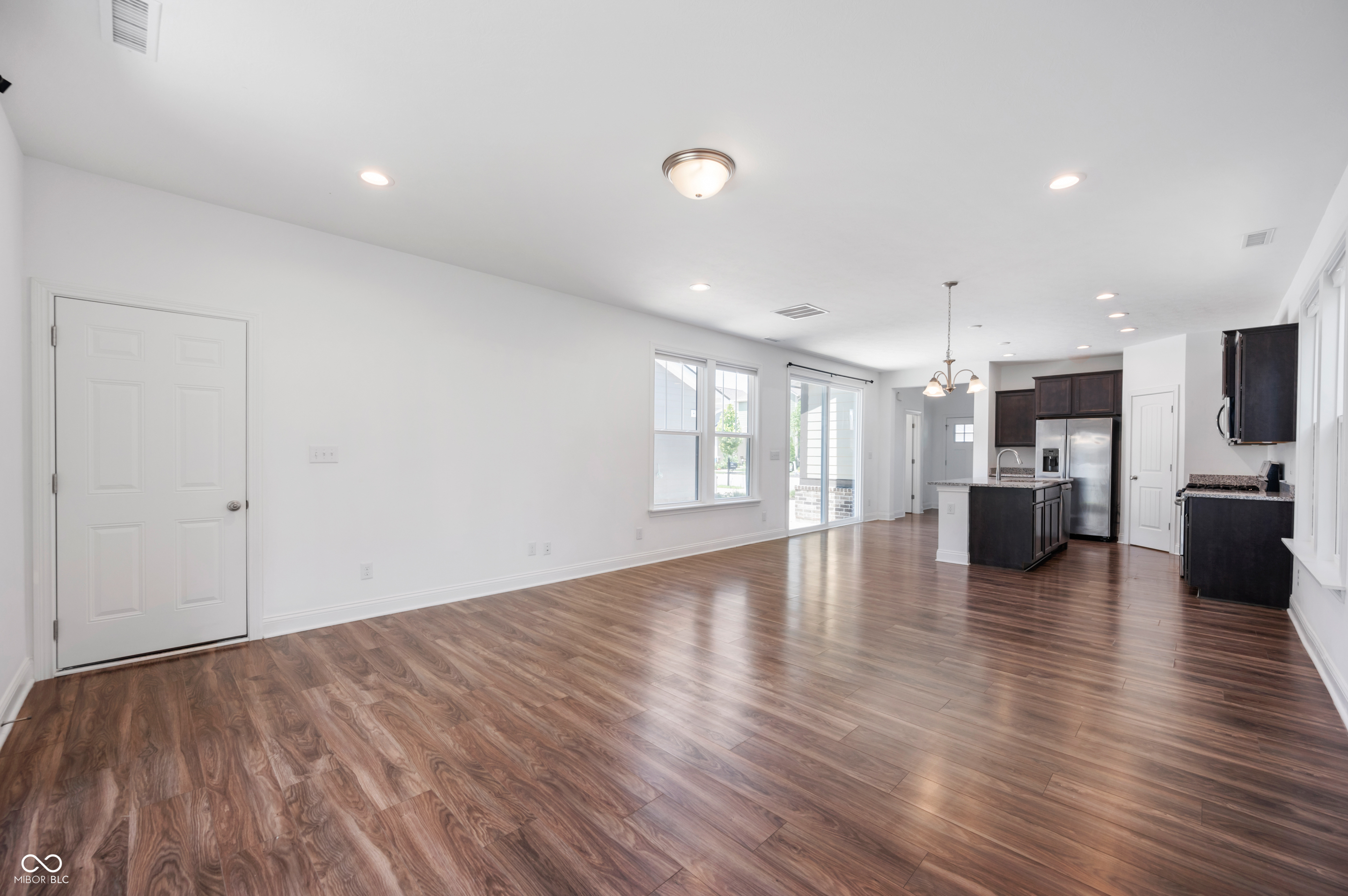 7003 Pickett Place Carmel, IN 46033 - Photo 3 of 25