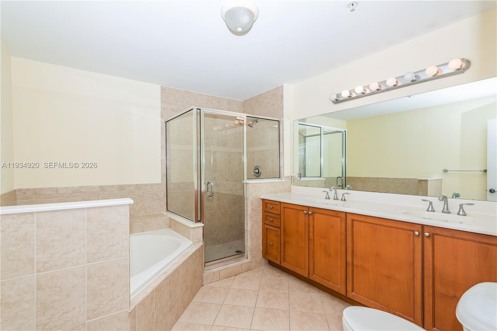 8395 Southwest 73rd Avenue, Unit 417 Miami, FL 33143 - Photo 27 of 40