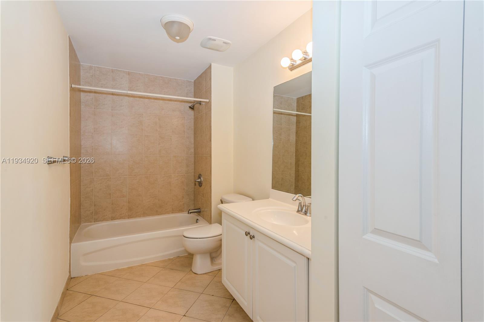 8395 Southwest 73rd Avenue, Unit 417 Miami, FL 33143 - Photo 33 of 40 Second Bathroom