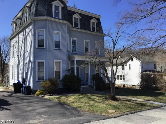 $2,300 | 14 Church Street, Oxford, NJ 07863