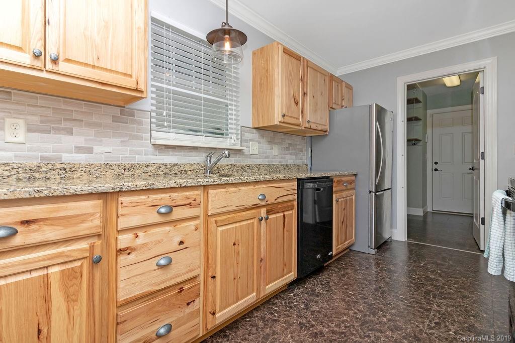 103 Jordan Road Brevard, NC 28712 - Photo 12 of 34 Gallery Image 12