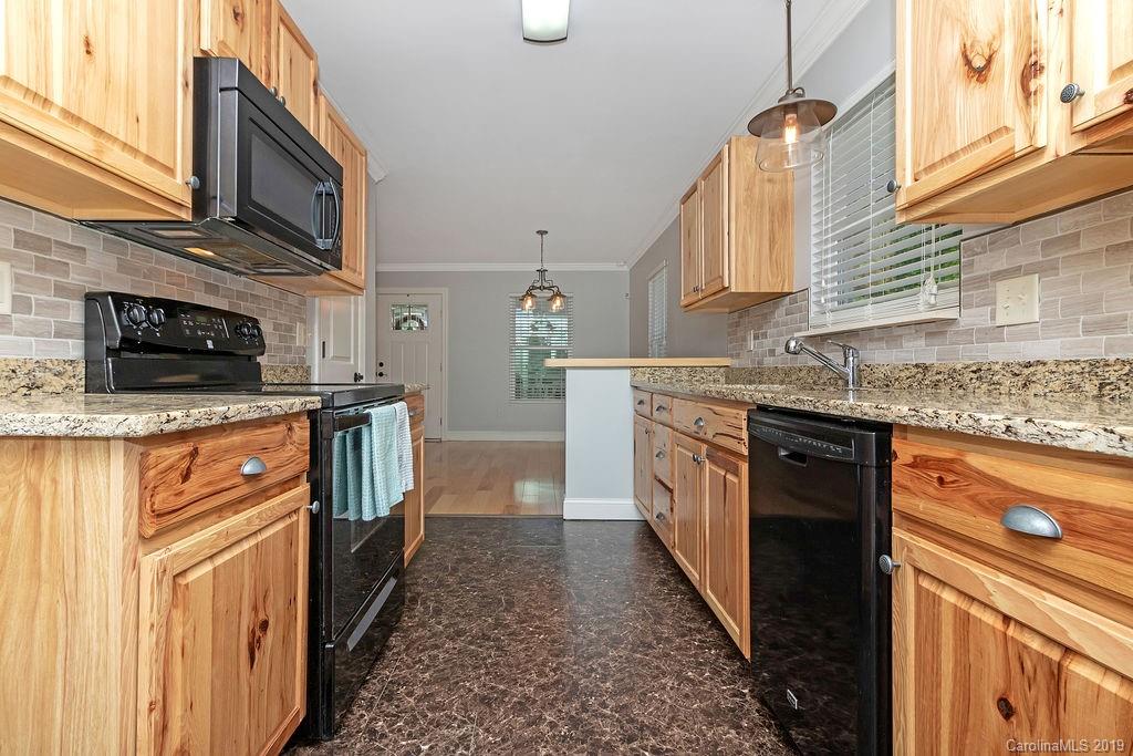 103 Jordan Road Brevard, NC 28712 - Photo 15 of 34 Gallery Image 15