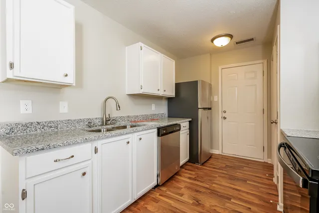 $1,510 | 1290 Freemont Lane, Greenwood, IN 46143