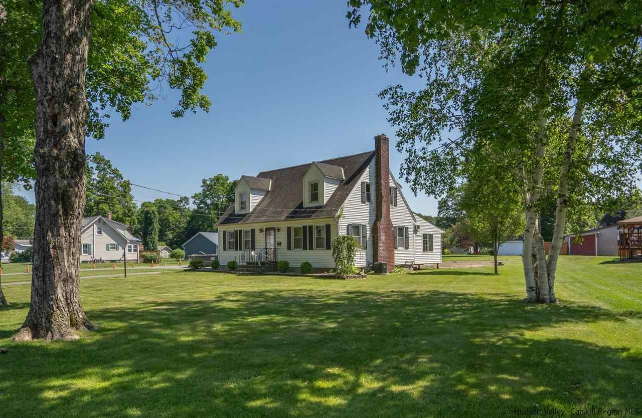 23 Spaulding Lane Saugerties, NY 12477 - Photo 35 of 35 a front view of a house with a garden