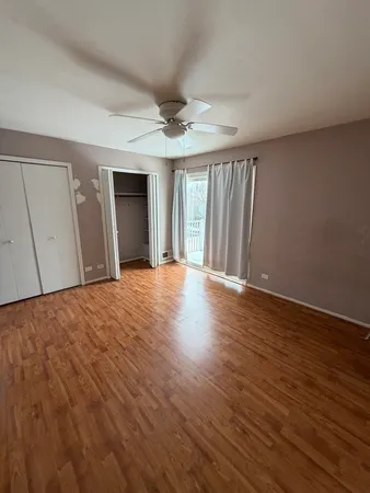 $179,990 | 523 Meadow Green Lane, Round Lake Beach, IL 60073