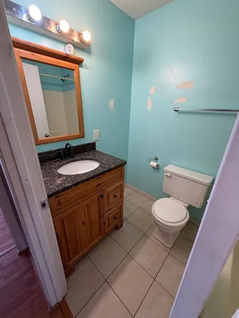 $179,990 | 523 Meadow Green Lane, Round Lake Beach, IL 60073
