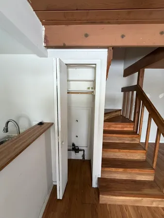 $179,990 | 523 Meadow Green Lane, Round Lake Beach, IL 60073