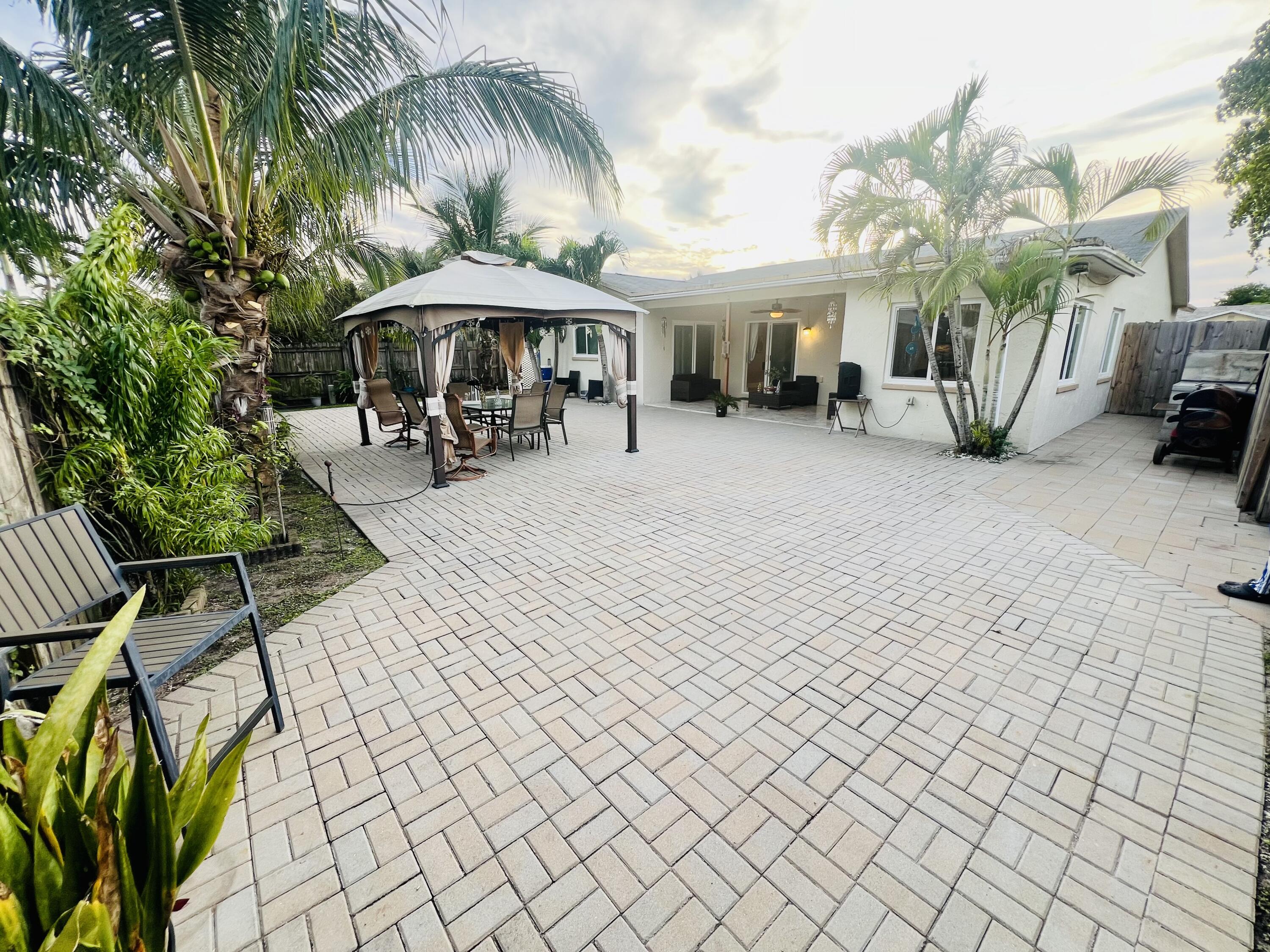 22744 Southwest 54th Way Boca Raton, FL 33433 - Photo 23 of 72 IMG_4078