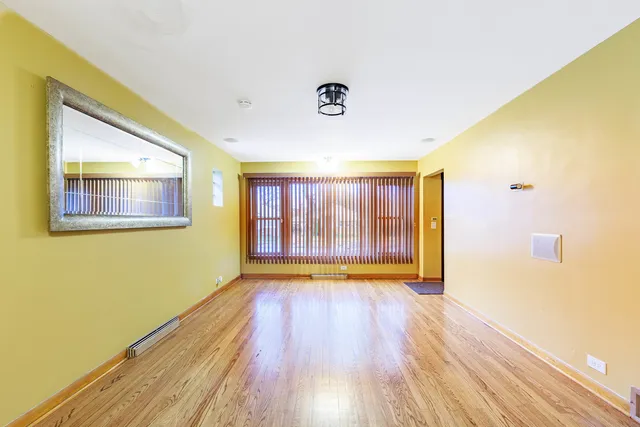 $249,999 | 1124 Linden Avenue, Bellwood, IL 60104