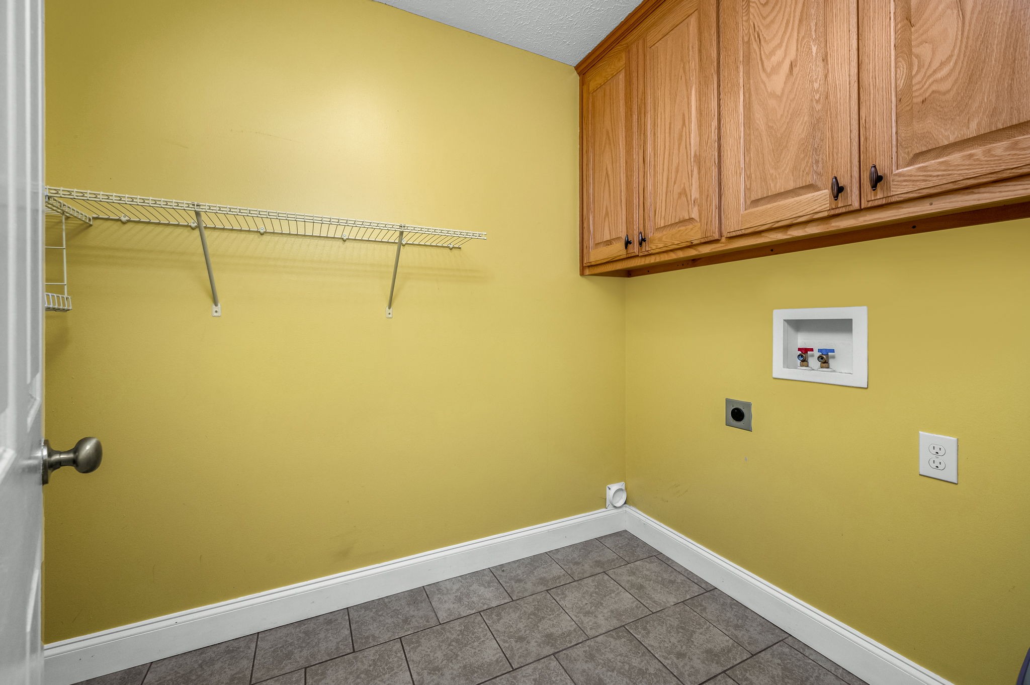 24 Shady Grove Cemetery Road Flintville, TN 37335 - Photo 23 of 40 a view of a room with dryer and washer