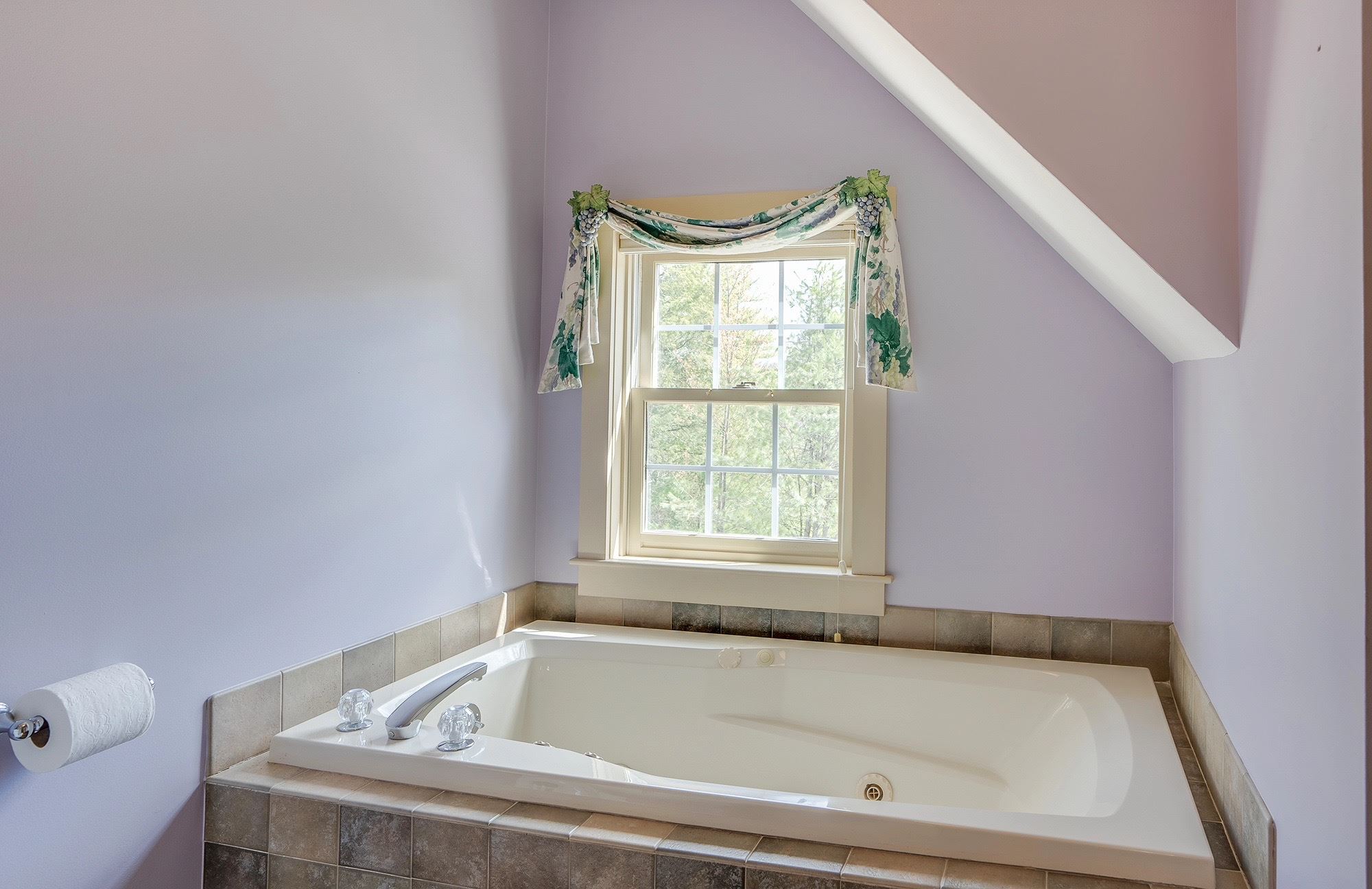 82 Carriage Road New Boston, NH 03070 - Photo 22 of 32 Gallery Image 22