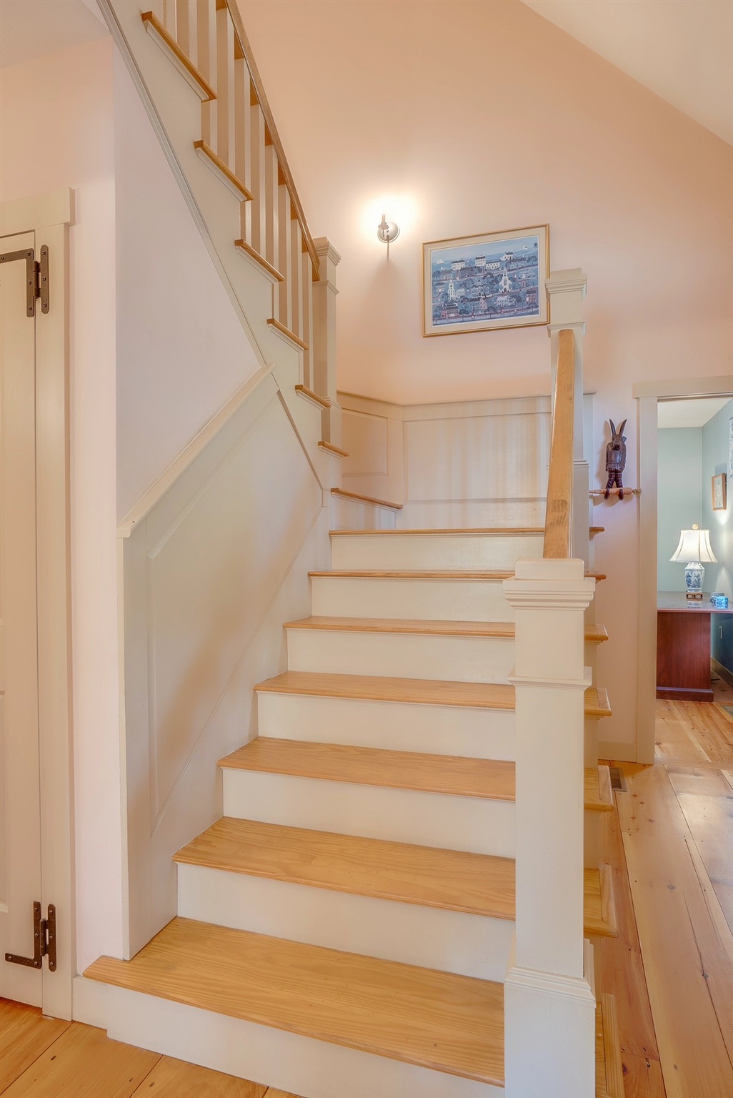 82 Carriage Road New Boston, NH 03070 - Photo 5 of 32 Gallery Image 5