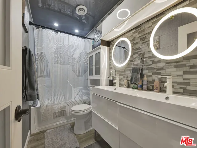 $6,999 | 6842 Ranchito Avenue, Van Nuys, CA 91405