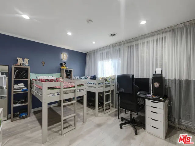 $6,999 | 6842 Ranchito Avenue, Van Nuys, CA 91405